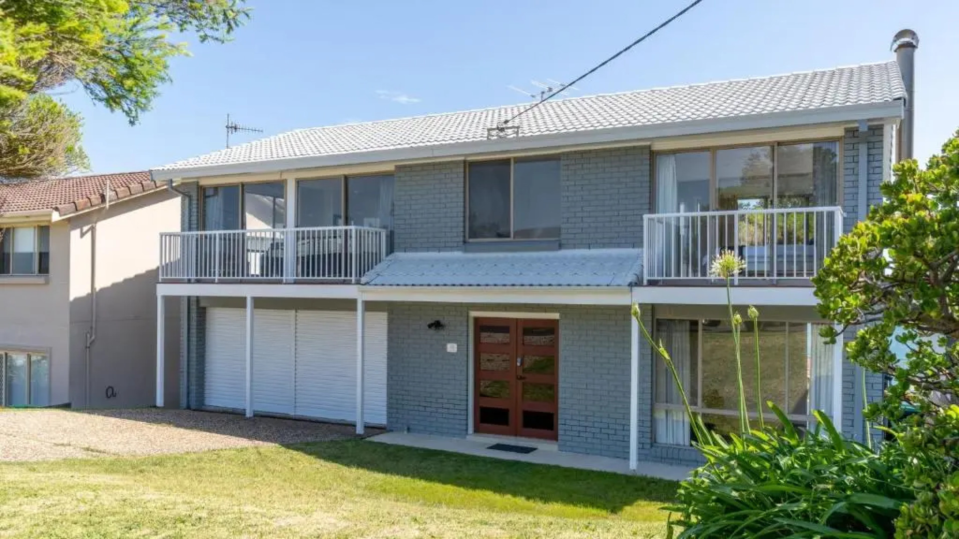 SUNNYSIDE Gerroa 4pm Check Out Sundays except Peak season