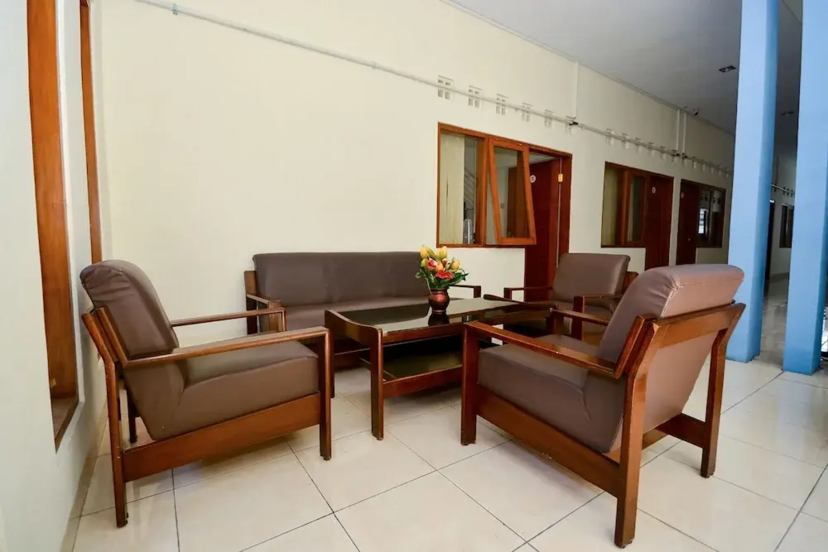 The Flash Residence by OYO Rooms