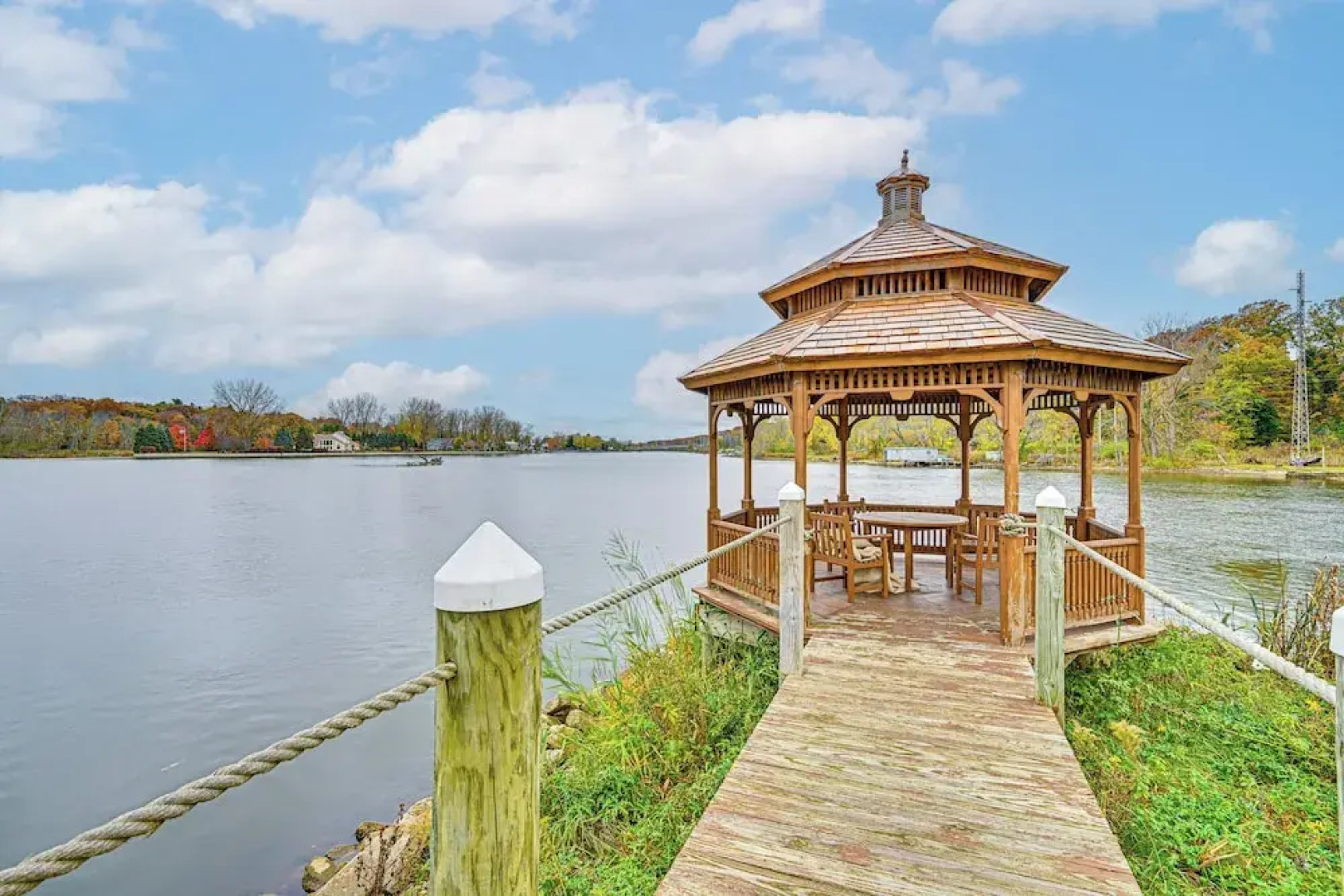 St Joseph River, Lake Michigan Access: Luxury Home