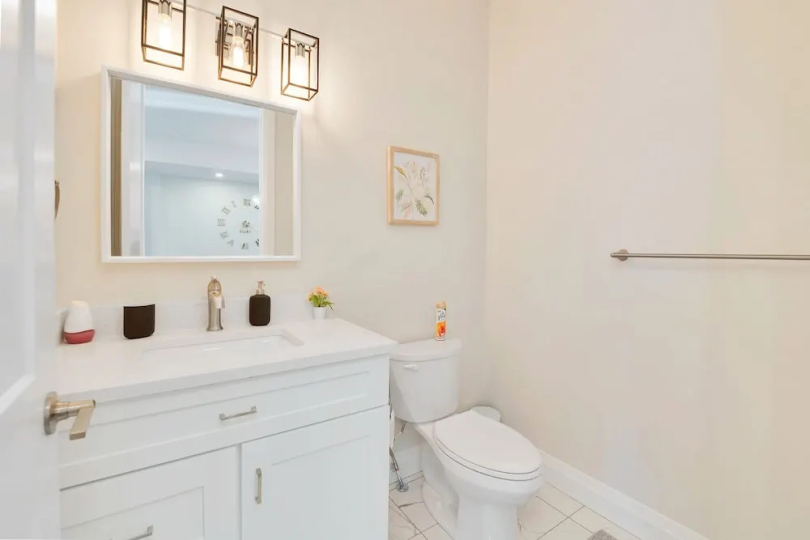 New 16 Ppl Townhouses in Winsdor