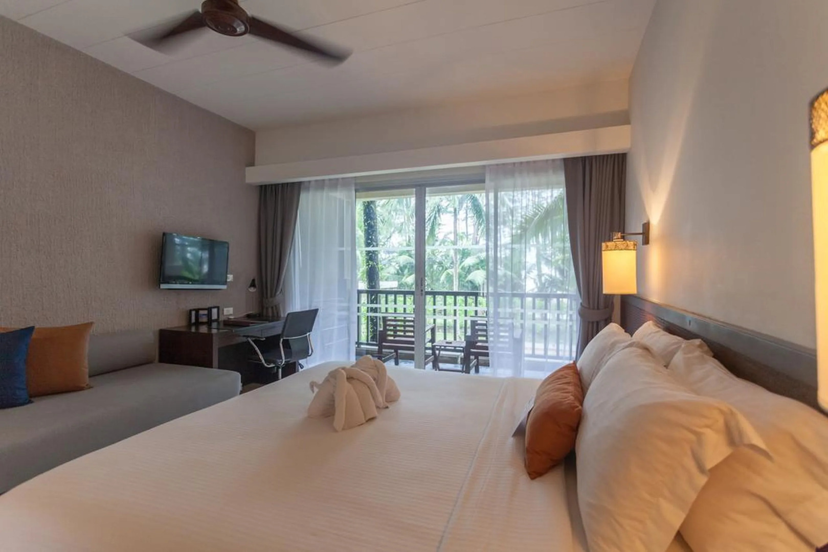 Grand Southsea Khaolak Beach Resort
