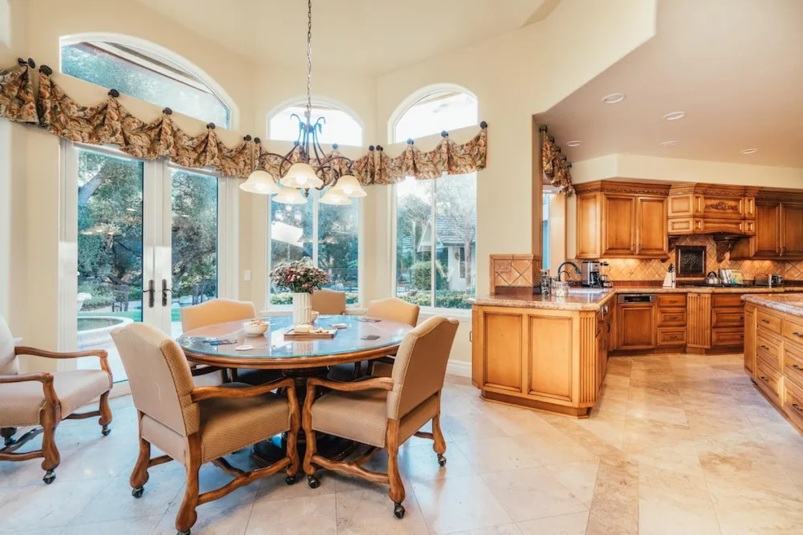 Oak Manor - Callaway