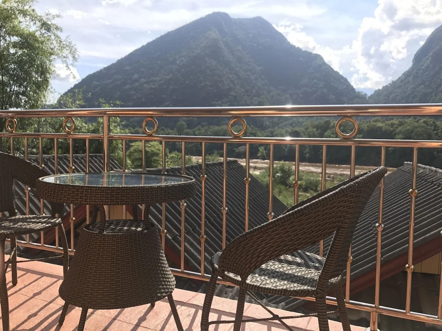 Riverview Bungalows & GH