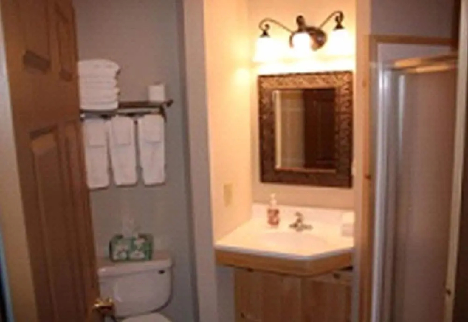 Lake Parlin Lodge & Cabins