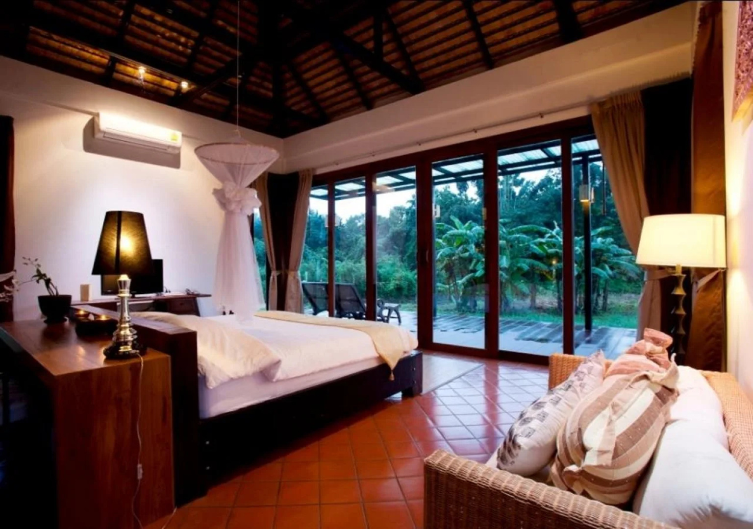 Manee Dheva Resort & Spa