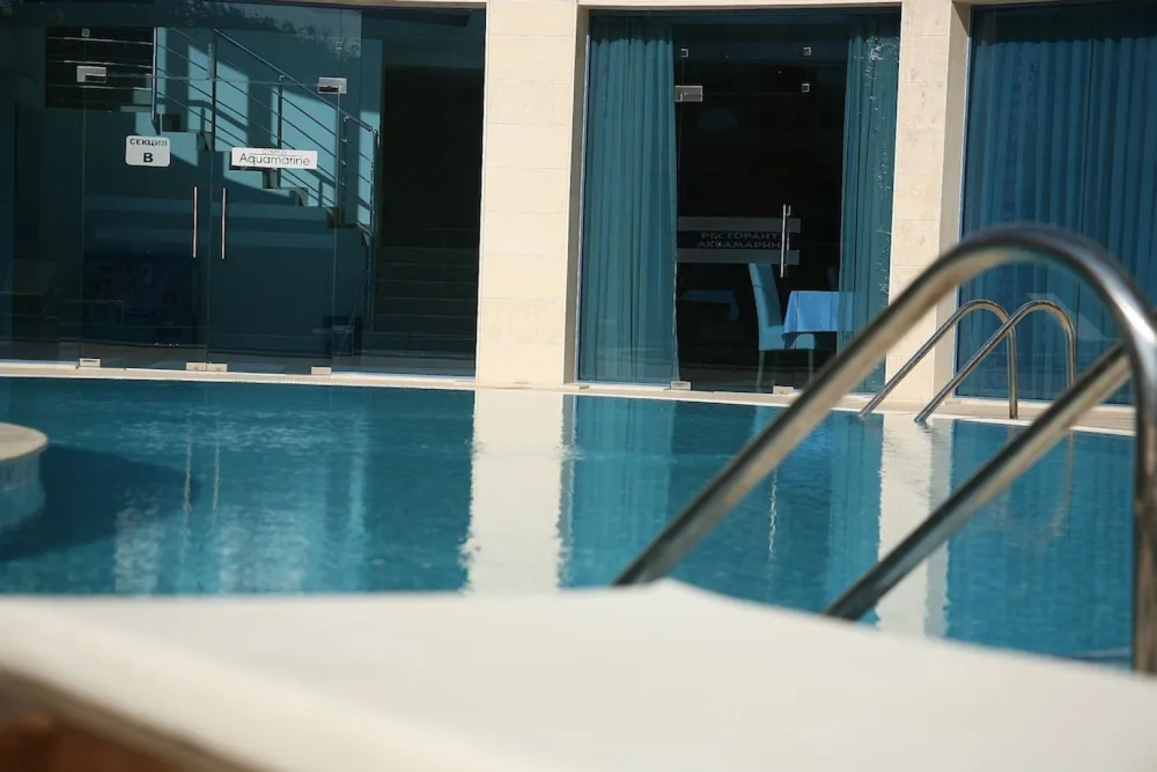 Apart Complex Aquamarine