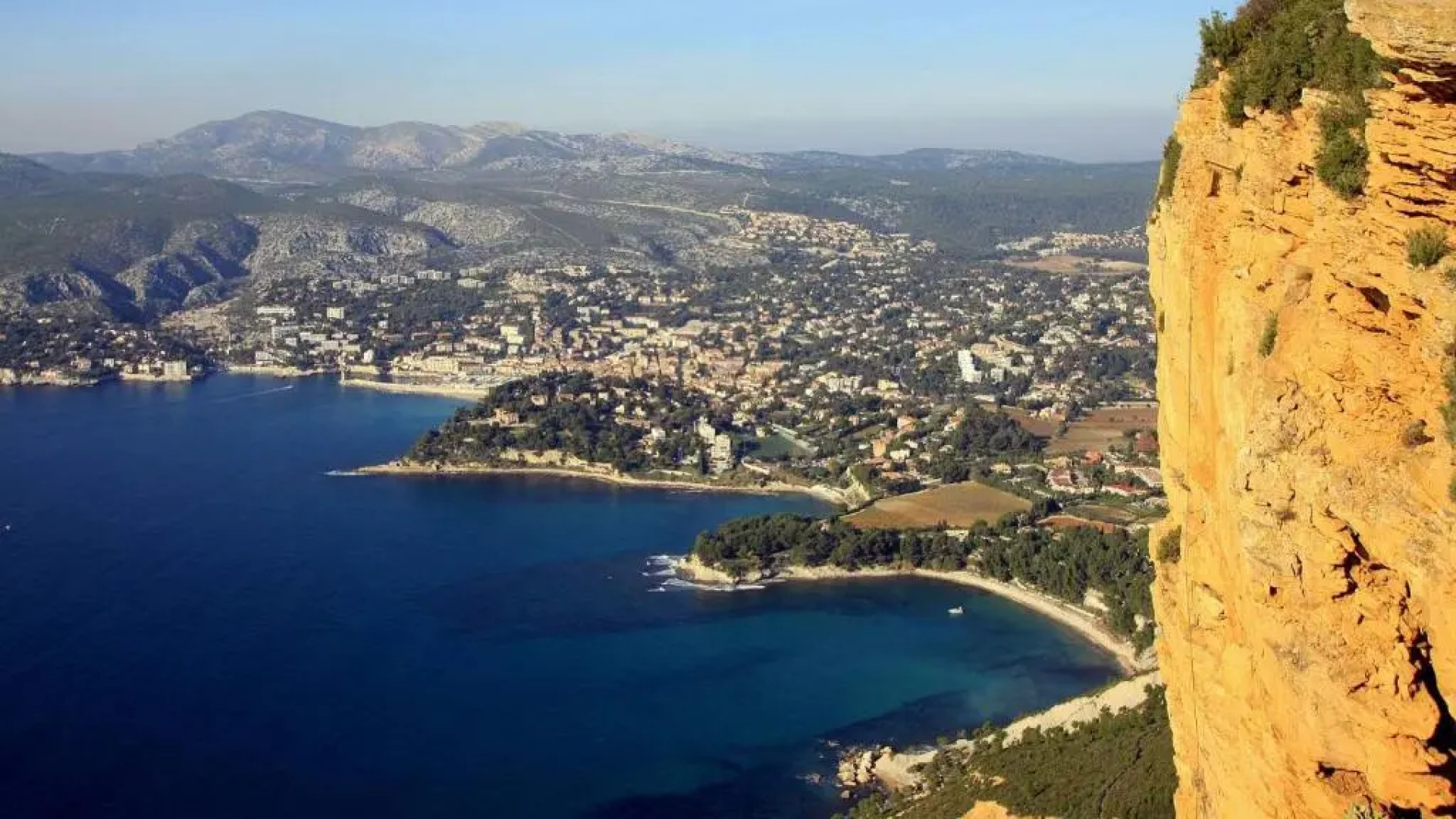 Cassis Le 180°