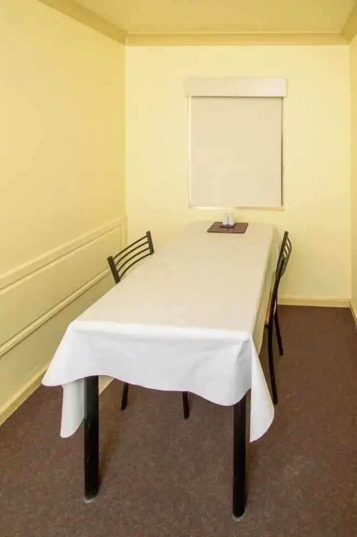 Daydream Motel & Cottages