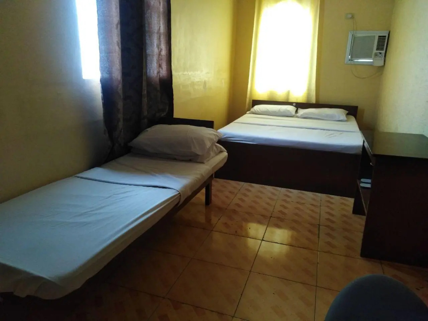 Yellowbell Country Inn by Reddoors