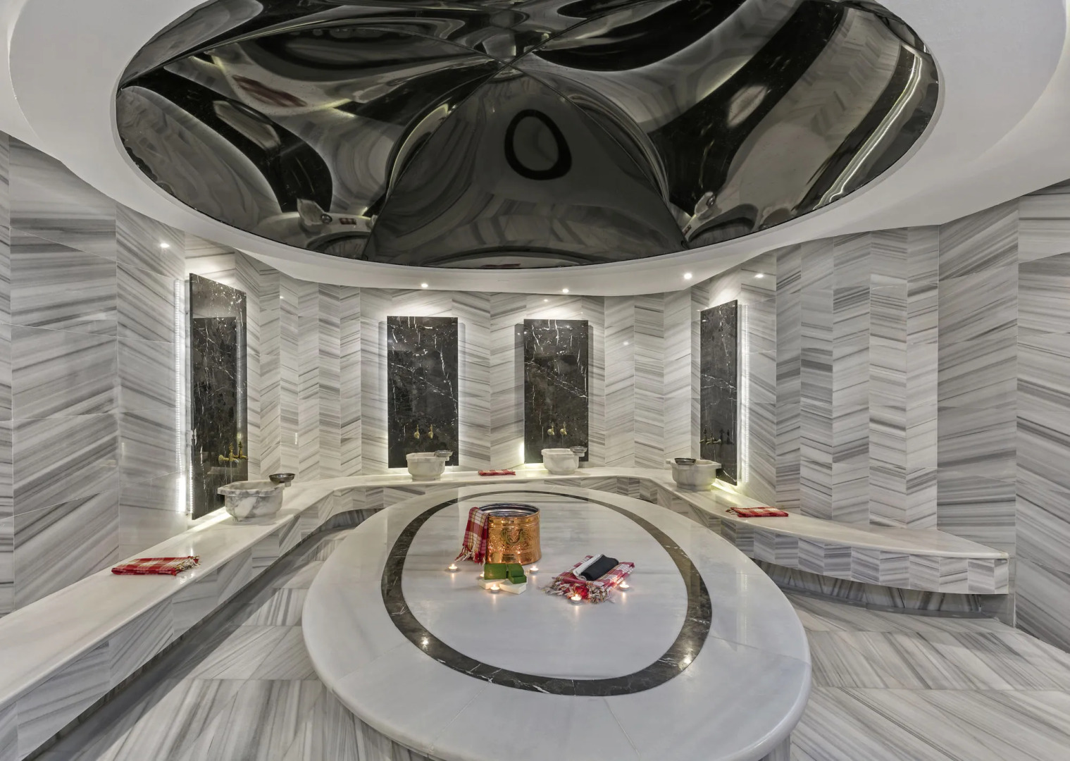 B Business Hotel & Spa