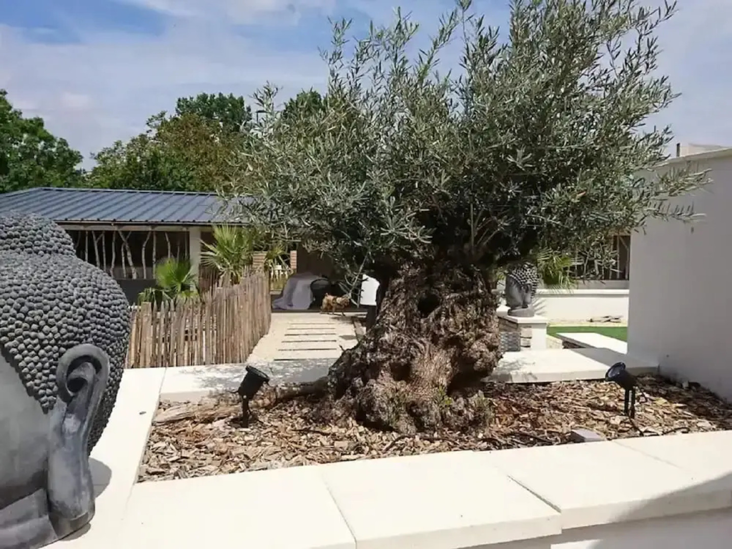 Amazing Villa in Nuaille-d'aunis With Sauna