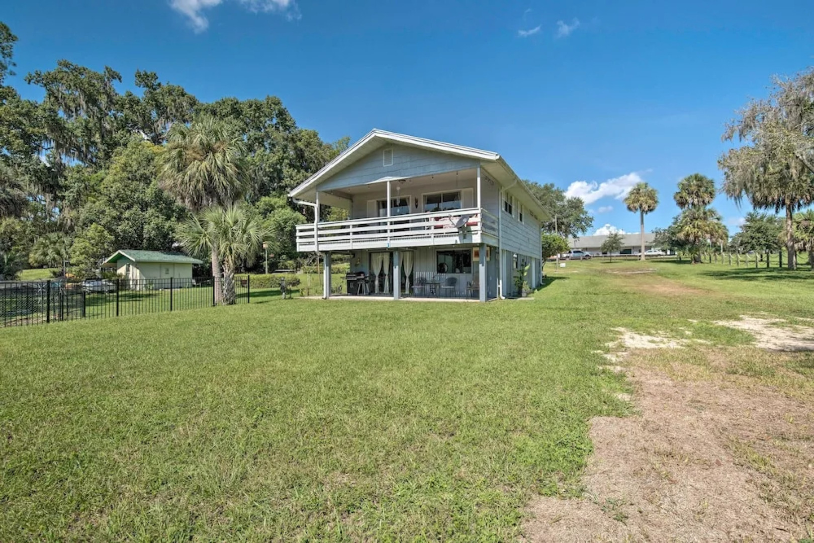 Riverfront Apt w/ Kayak Launch in Dunnellon