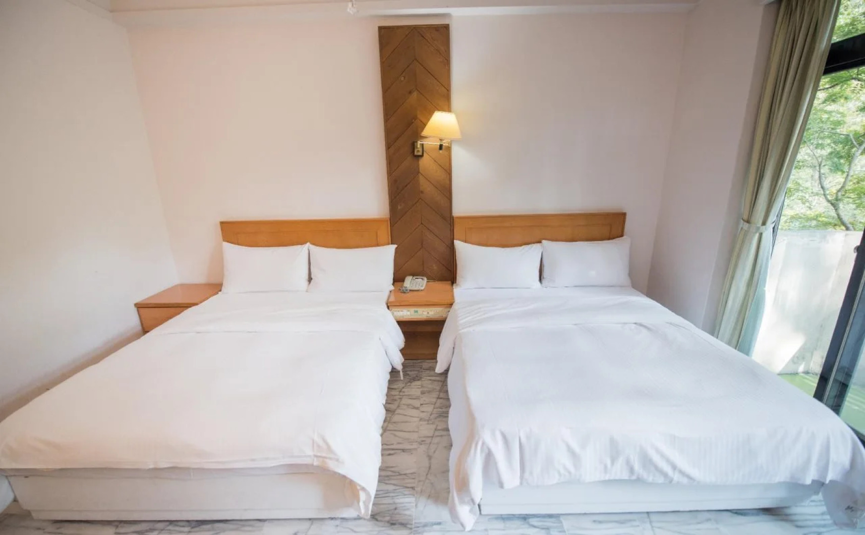 Hu Shan Hot Spring Hotel