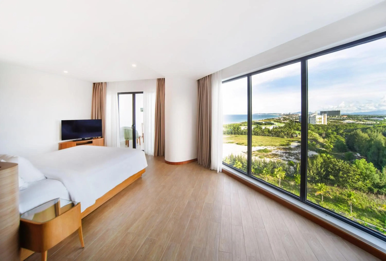 Selectum Noa Resort Cam Ranh