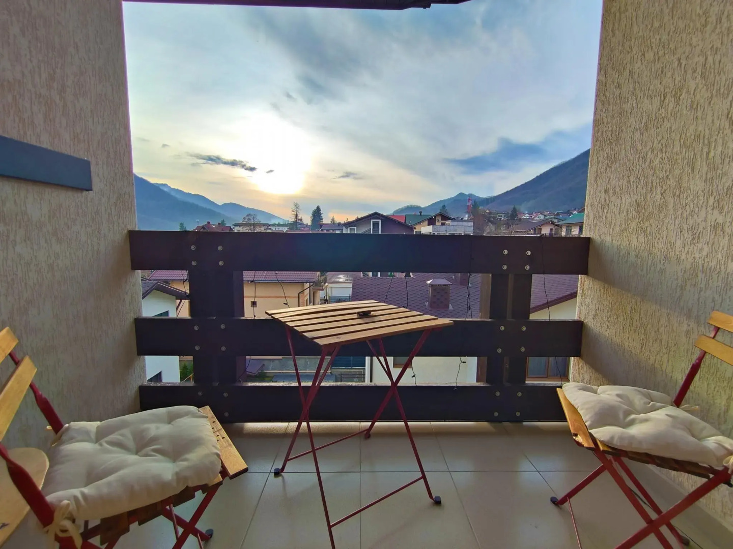 Апартаменты Жить в Горах на улице Турчинского 85