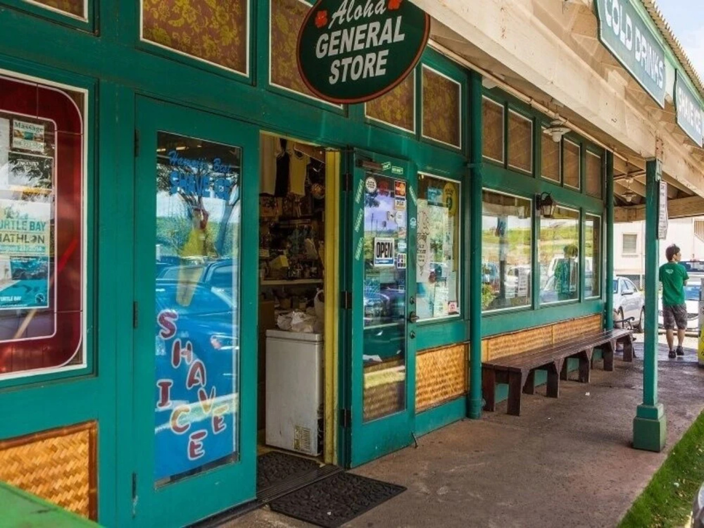 Haleiwa Sunshine 3 Bedroom Home