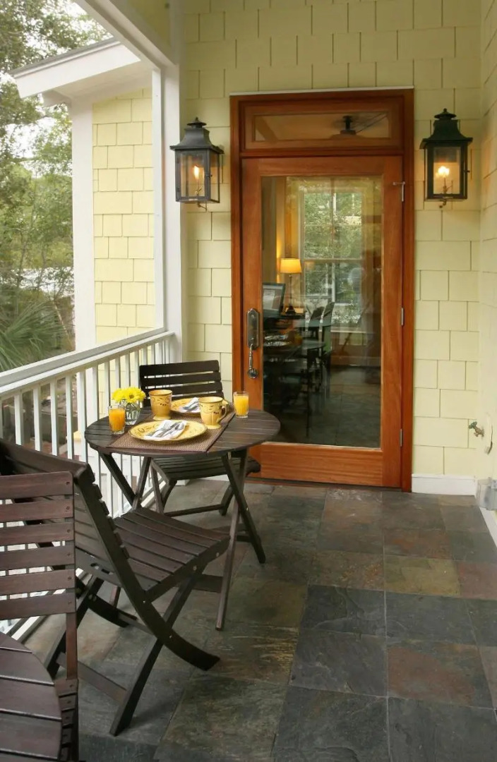 Water's Edge Inn - Adults Only