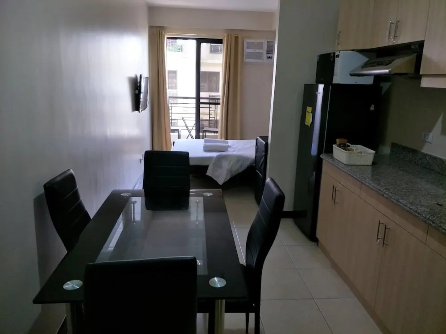 The Redwoods SM Fairview with Balcony Quezon City,Metro Manila Philippines