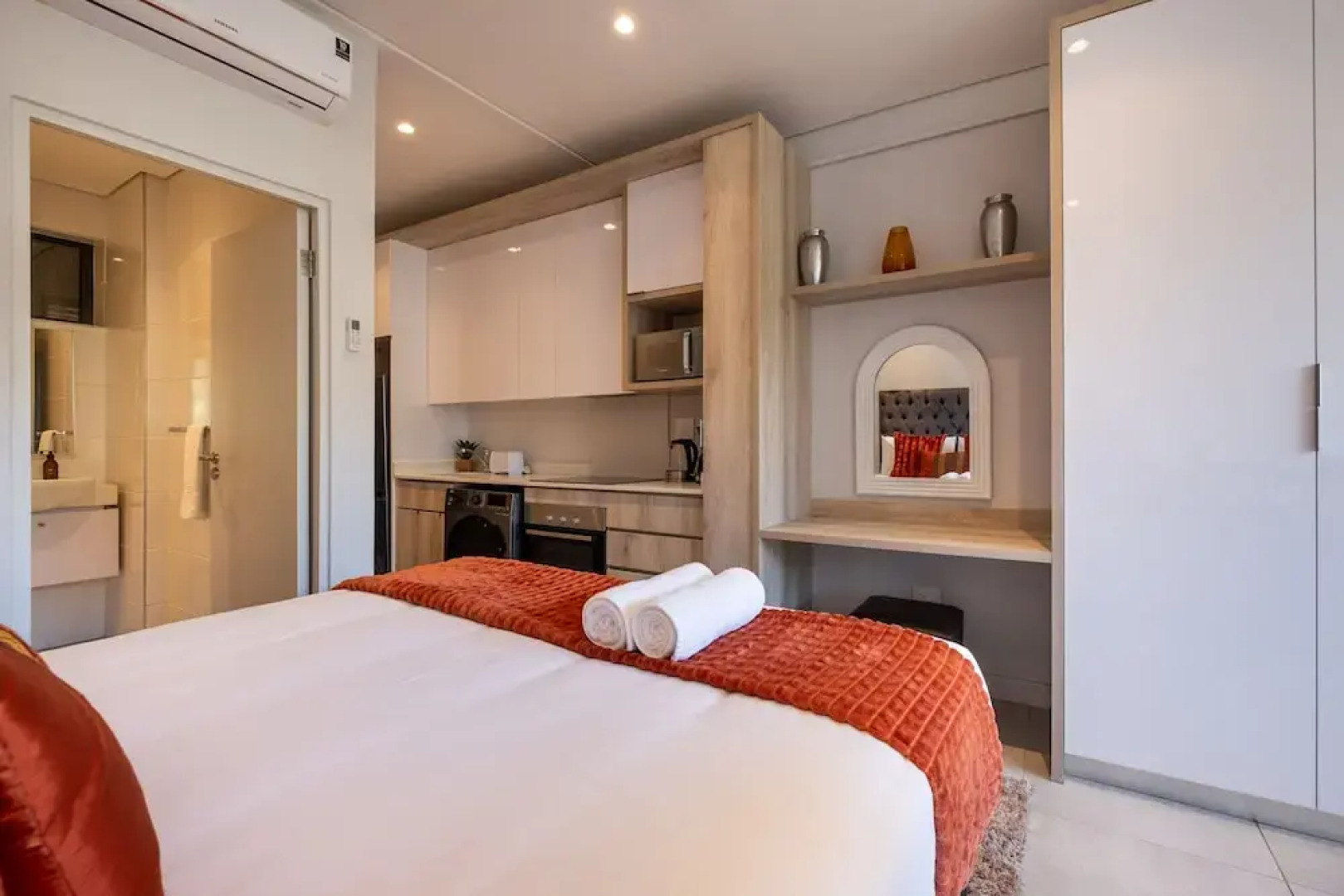 243 Zimbali Lakes Boulevard Suites