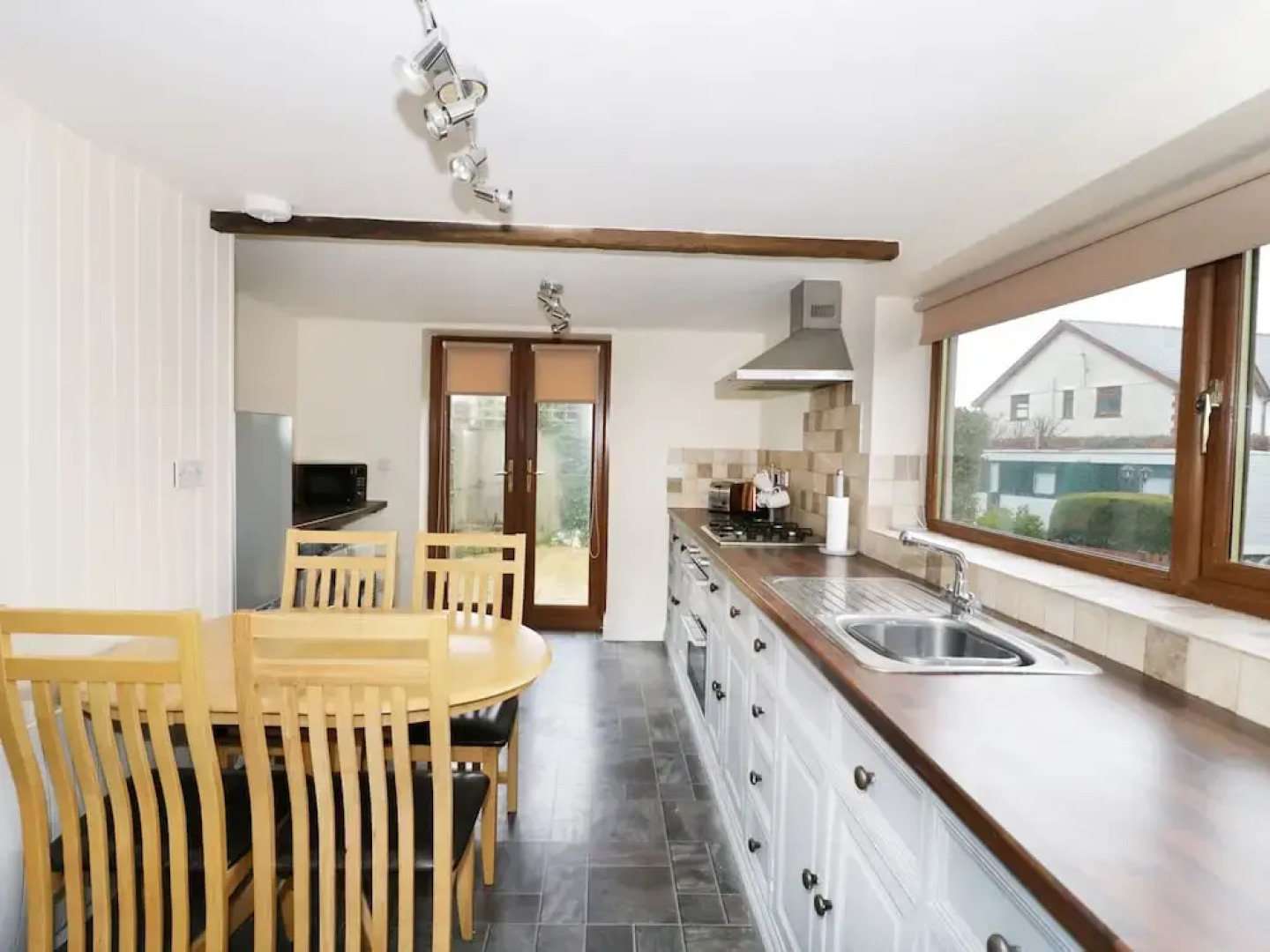 2 Tan Y Marian Uchaf