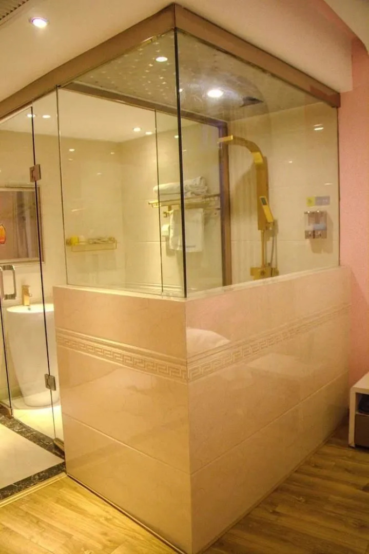 Bengbu Boluomi Fashion Art Hotel