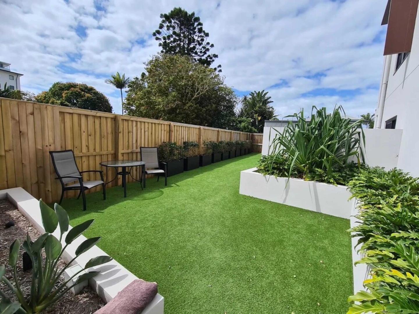 Modern 2 BR with Private Pool and Garden