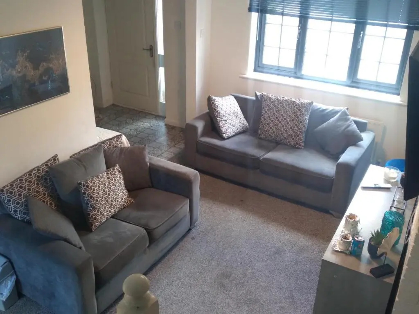 2 Bed House - Sleeps 4 - Pets - Garden - Parking