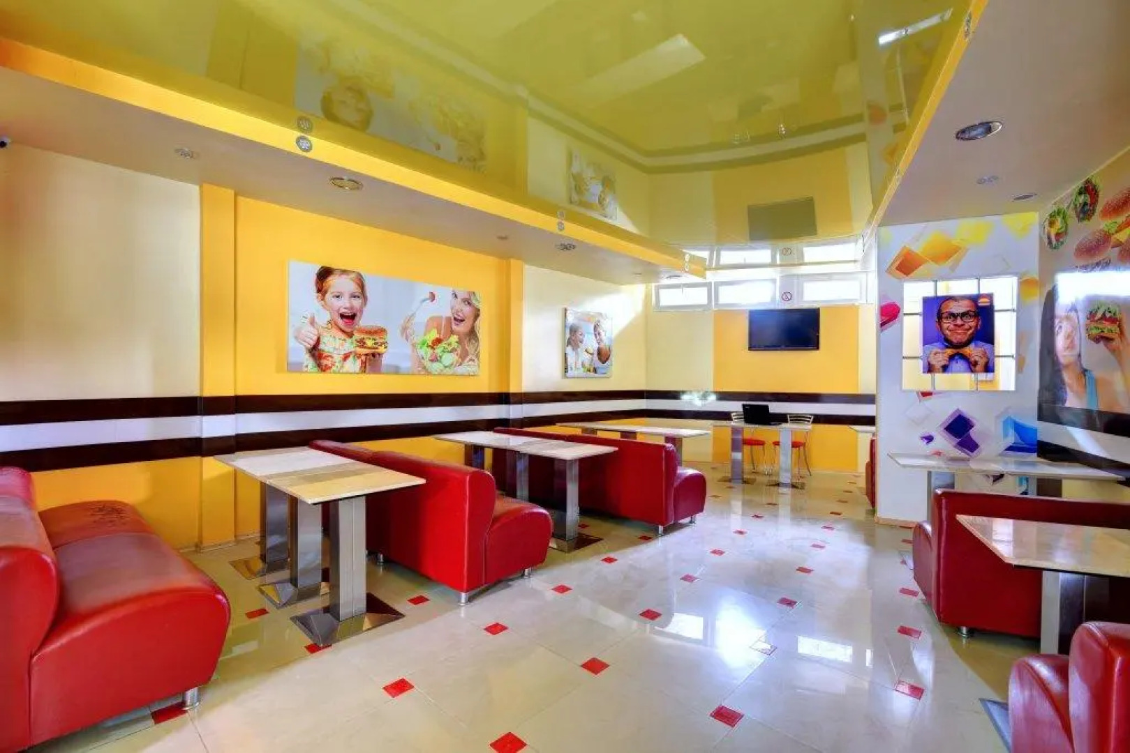 Отель Сурож