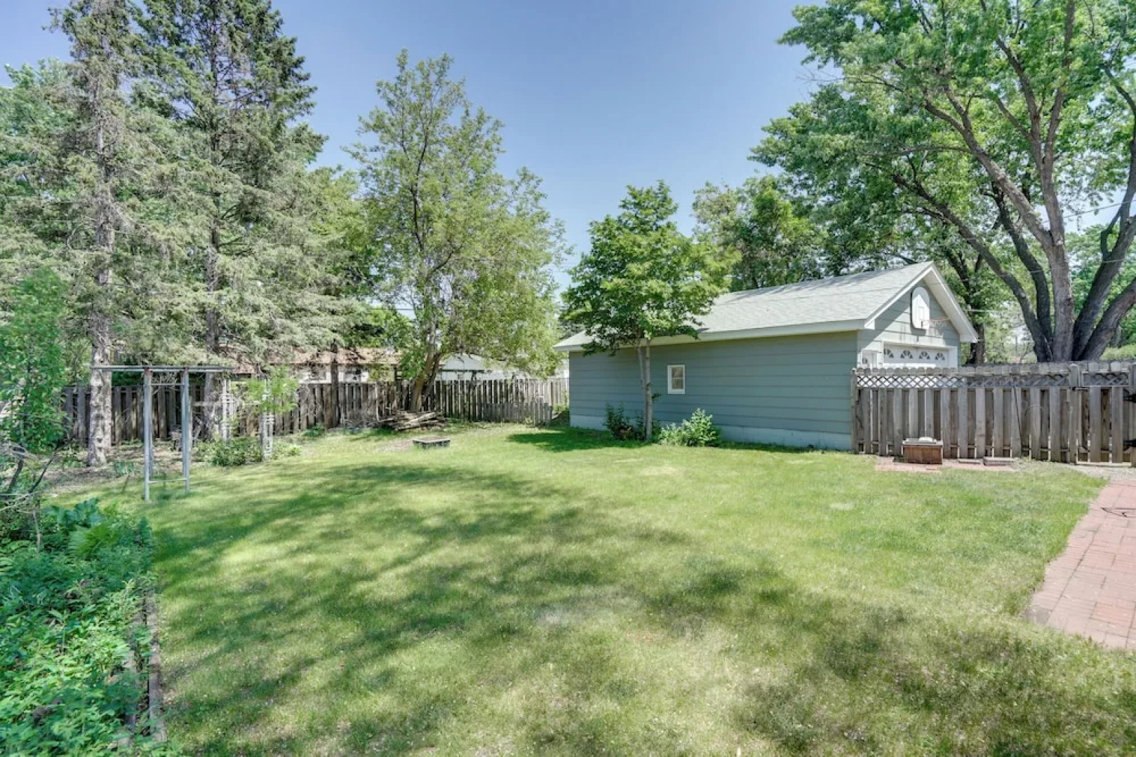 Pet-friendly Minneapolis Apt Near Shops & Dining!