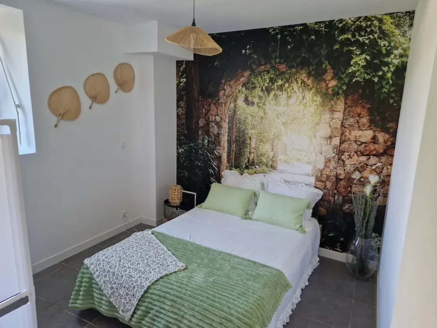 Apartment With Swimming Pool, Wifi