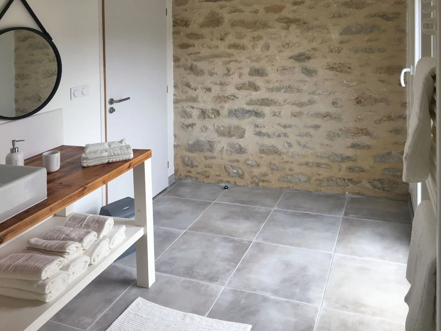 Cozy Holiday Home in Santec With Private Garden