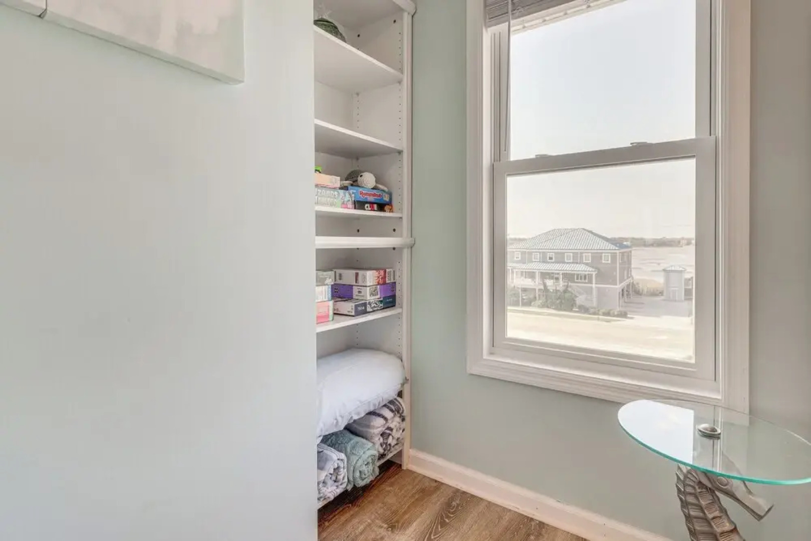 Walk to Beach: Family-friendly Surf City Condo!