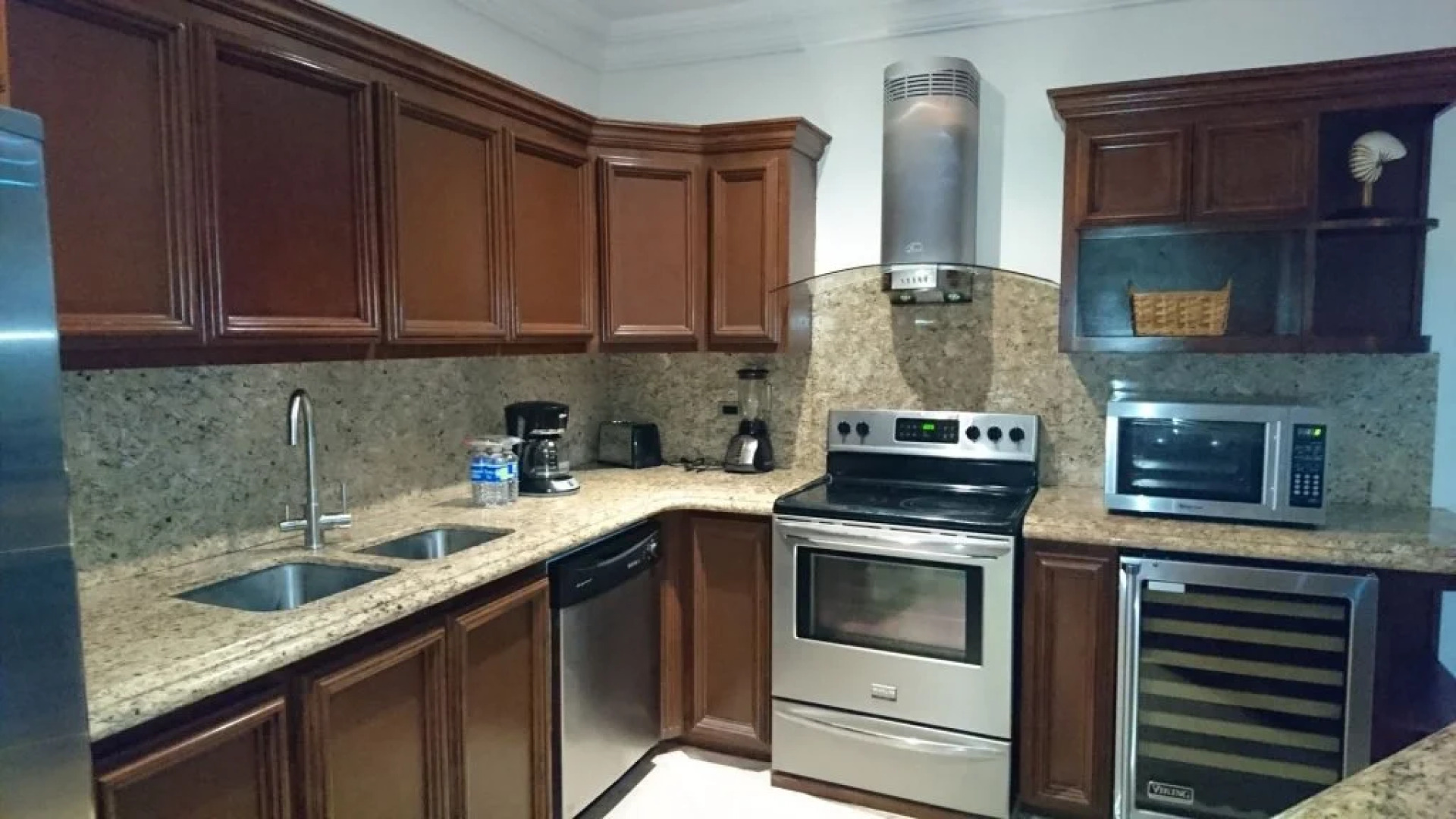 Las Olas Resort and Spa