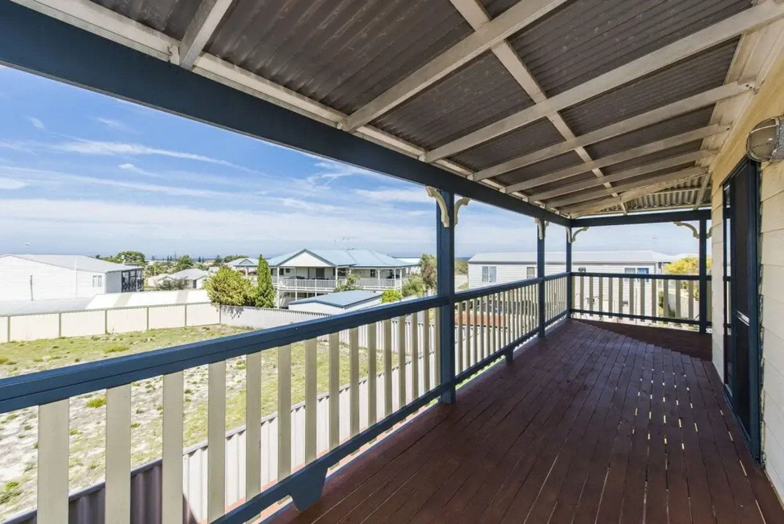 Sea Change - Spacious Family Holiday Accommodation Pet Friendly