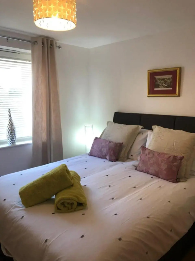 Hansen House 2 with Private Parking