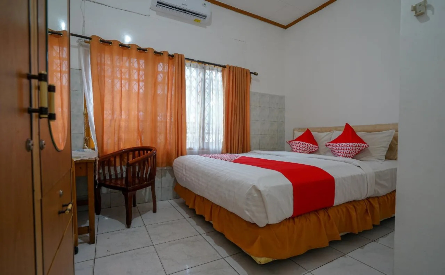 OYO 1216 Hotel Sejati