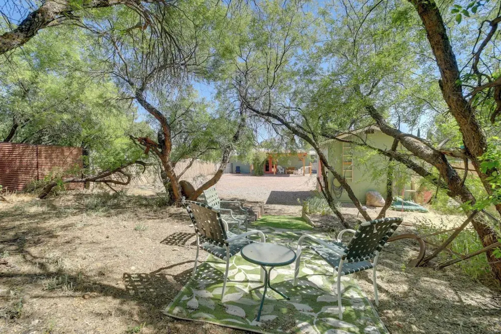 Old Town Cottonwood Cottage w/ Yard, Pets Welcome