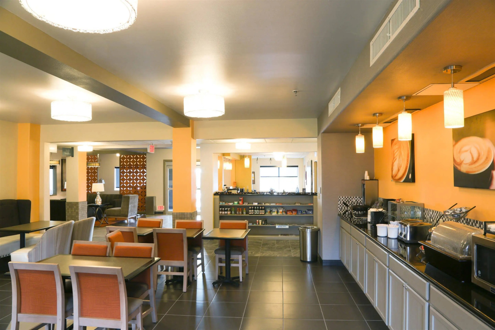 Best Western Plus The Four Corners Inn