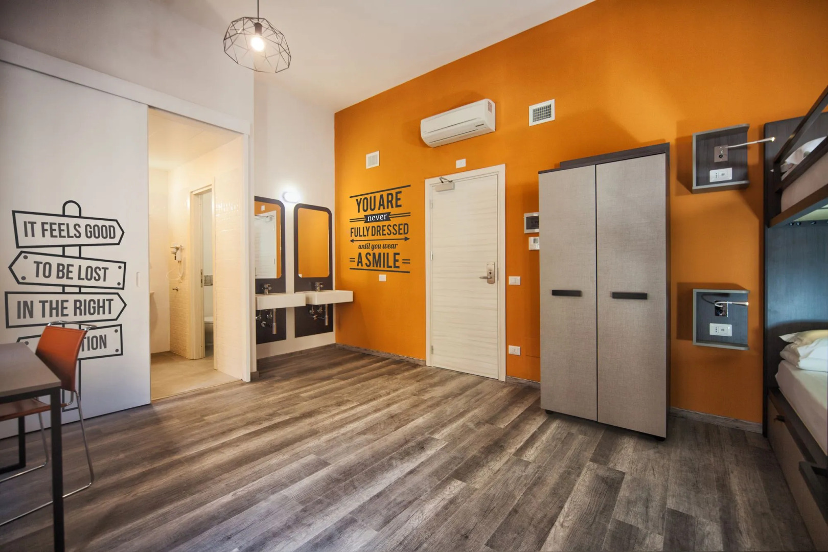 The RomeHello - Hostel