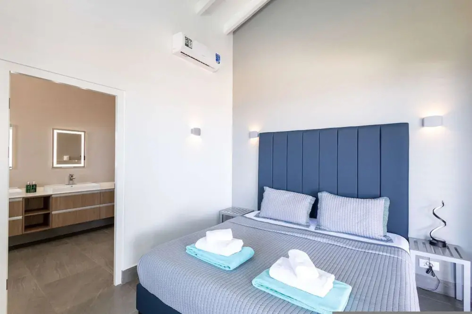 Holidays 17 in Sint Willibrordus