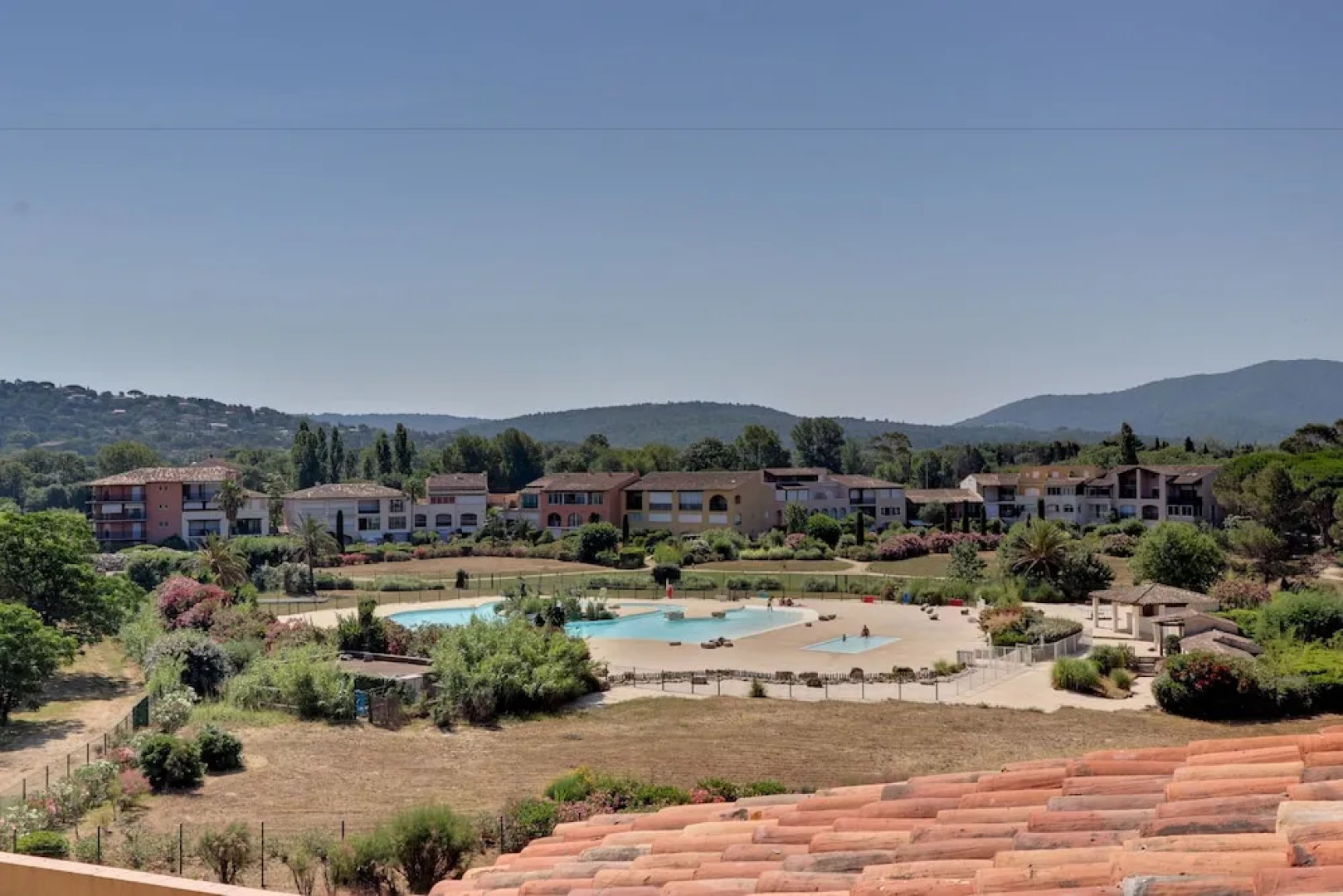 Les Marines de Gassin by Ateya Vacances