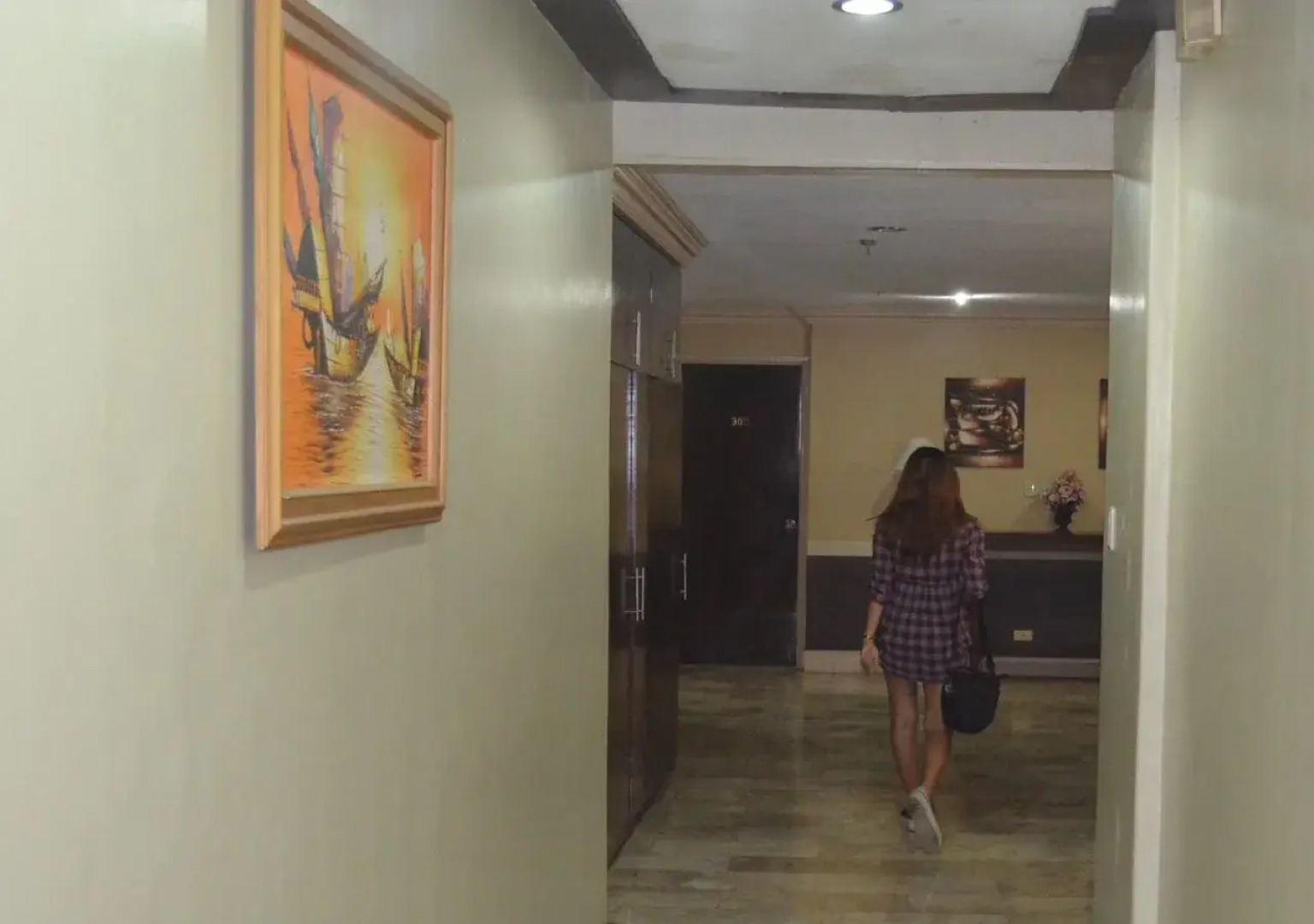 Cauayan Queen Jennifer Hotel