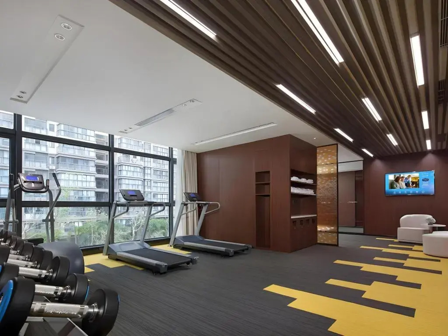 Hampton by Hilton Qionghai Railway Station