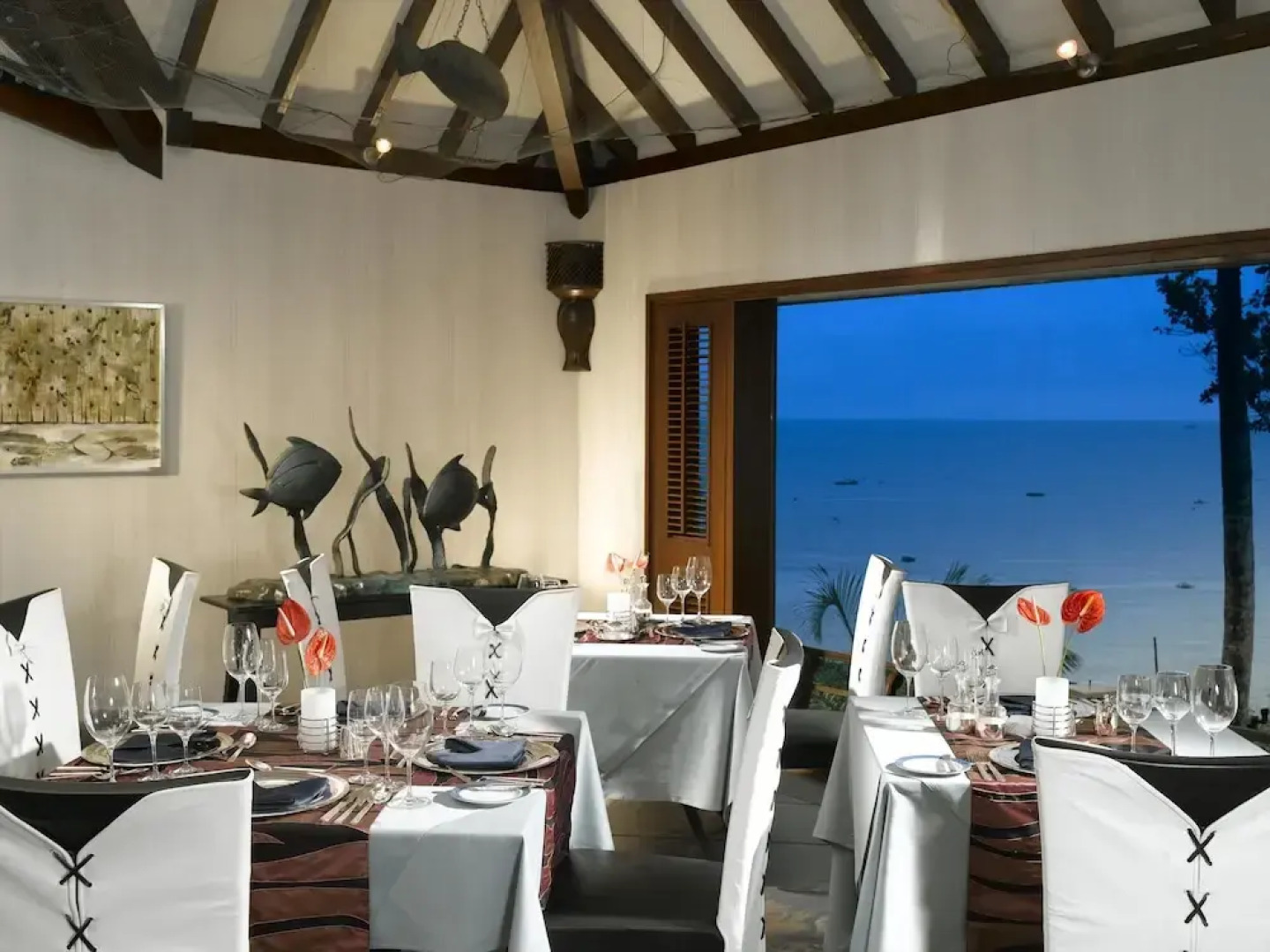 Radisson Plaza Resort & Spa