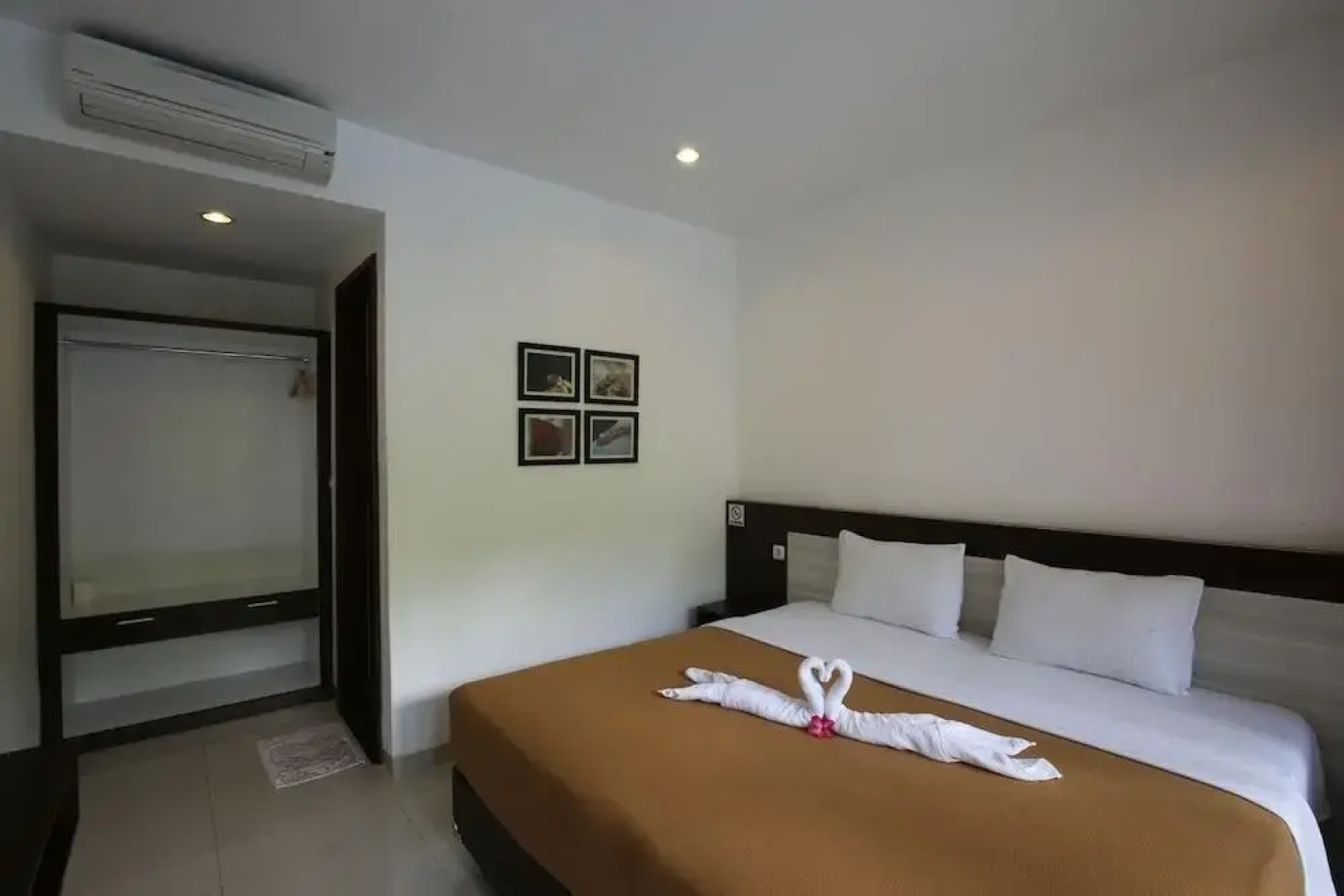 Dewi Villa Padangbai Hotel