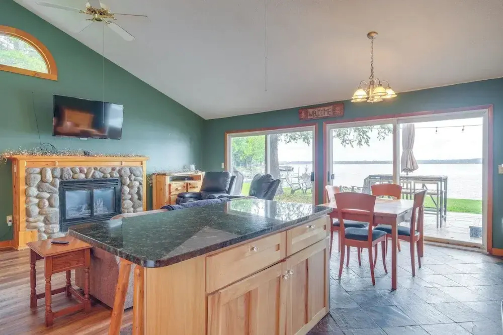 Kalkaska Retreat: Private Hot Tub, Dock, Fireplace