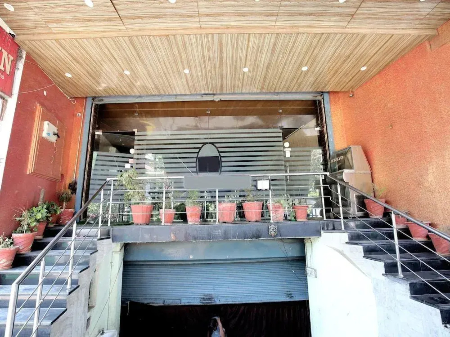 OYO 15523 Hotel JD Inn