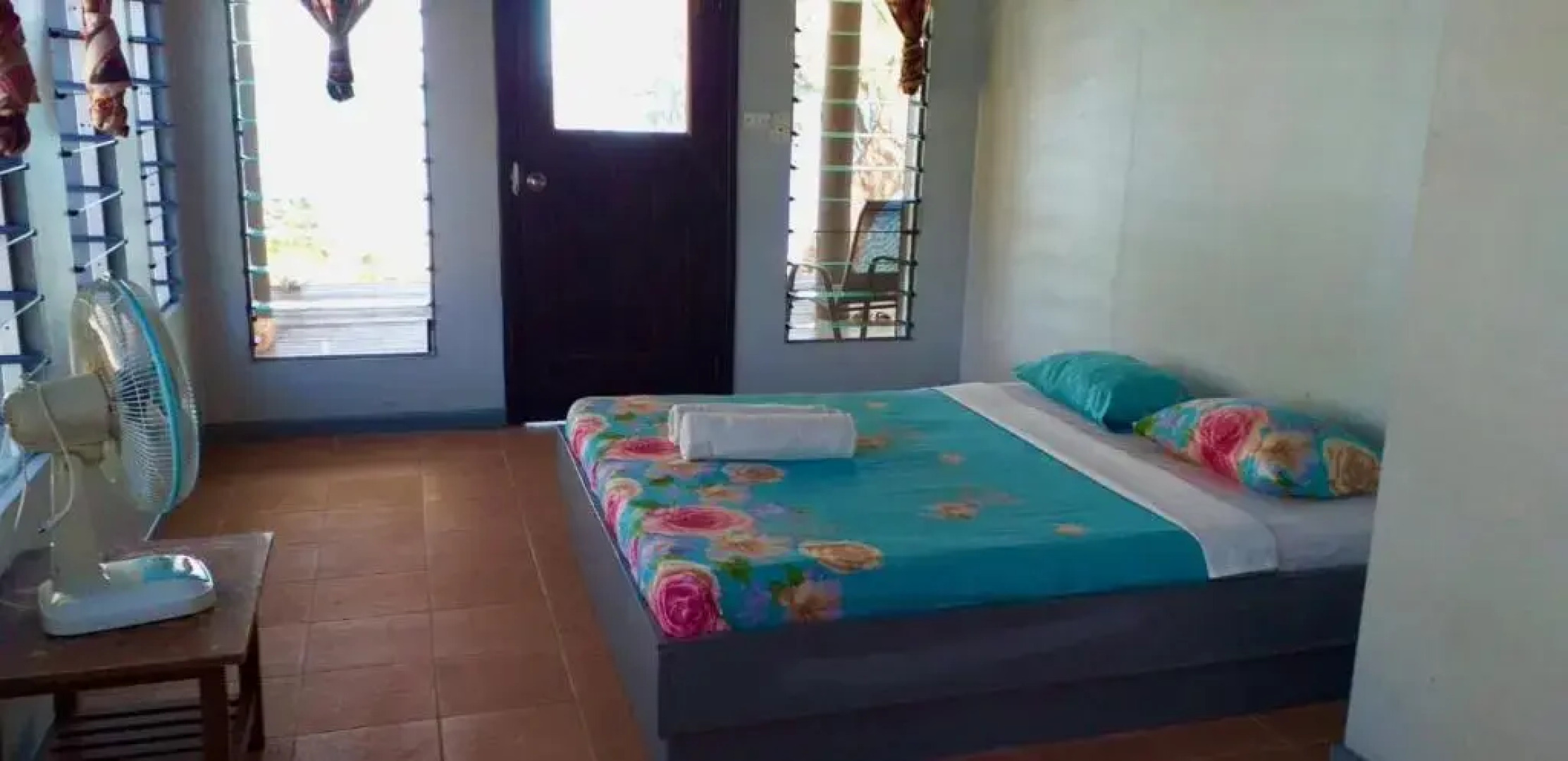 Safe Landing Eco Lodge