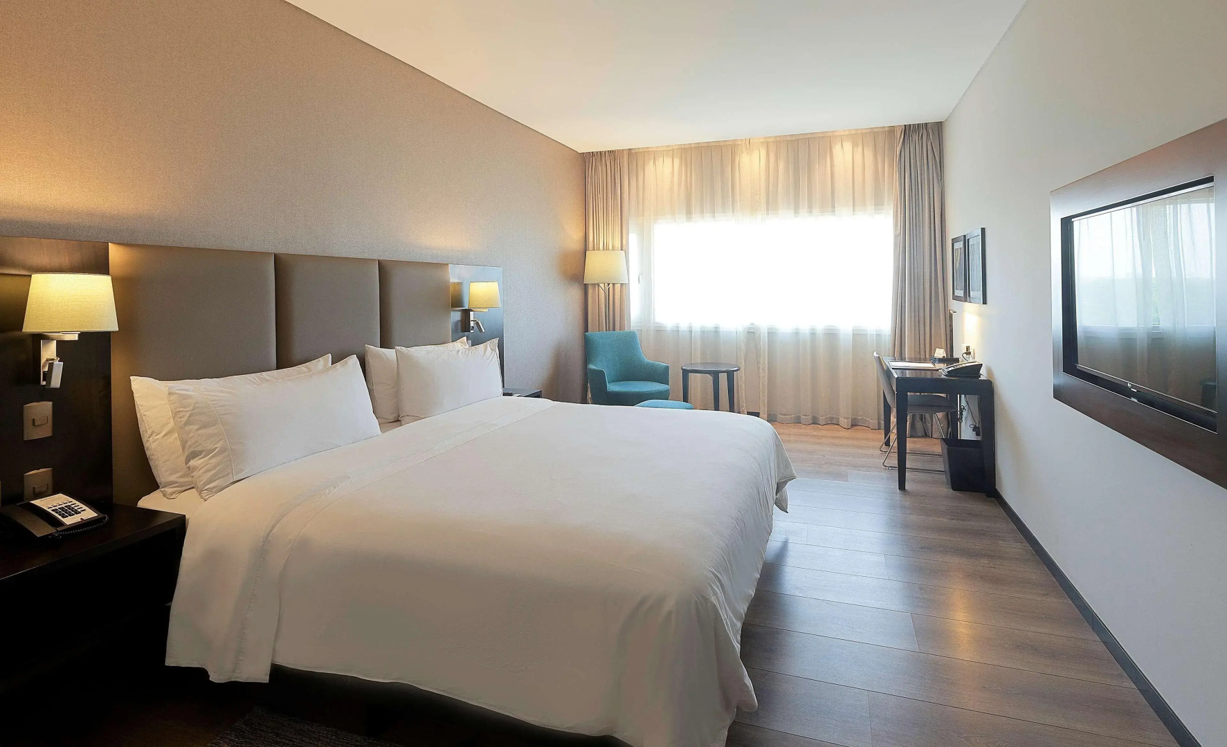 Radisson Hotel Santa Cruz