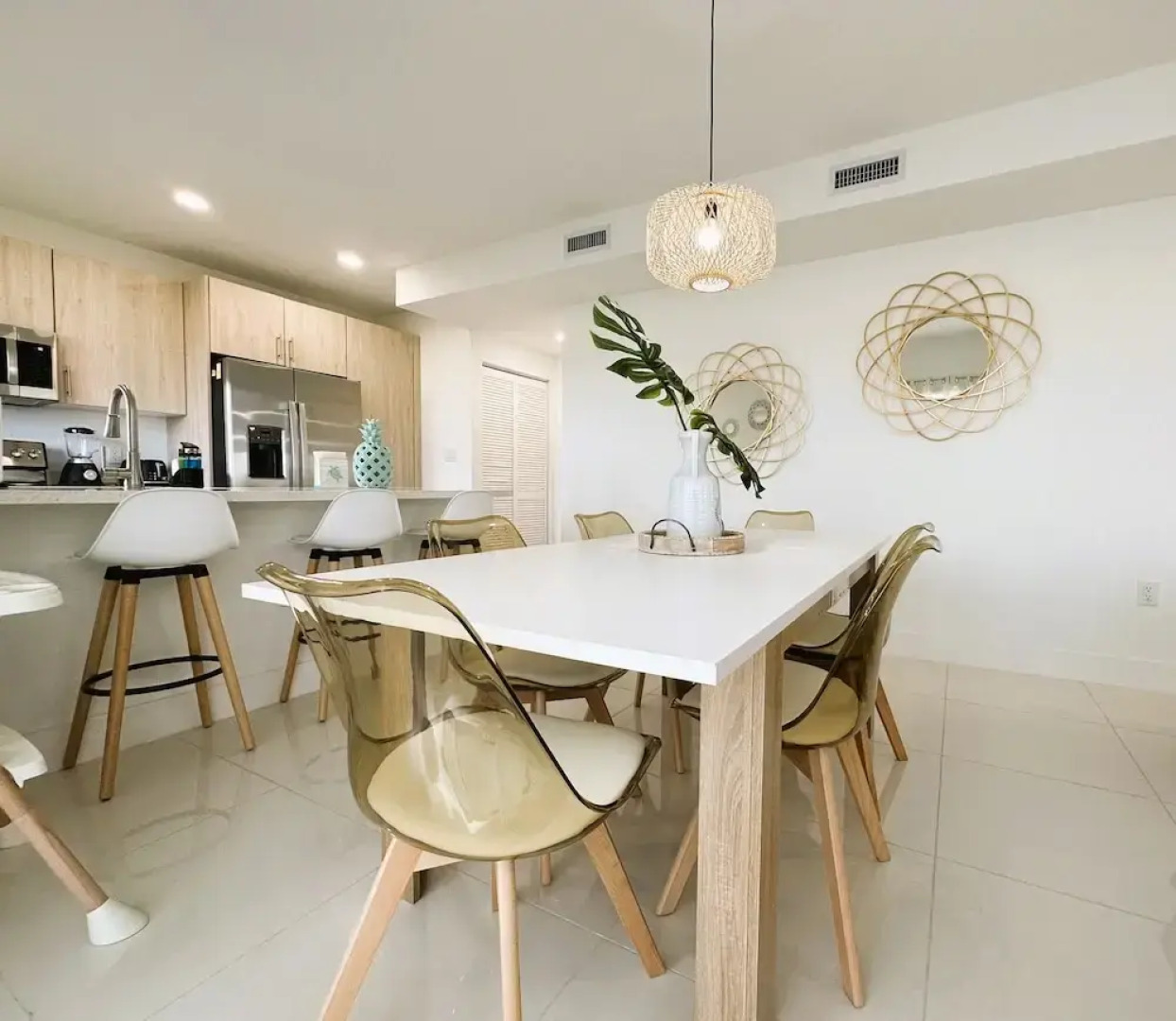 Sunset Haven: Beach Isle House FL Keys MIA Marina